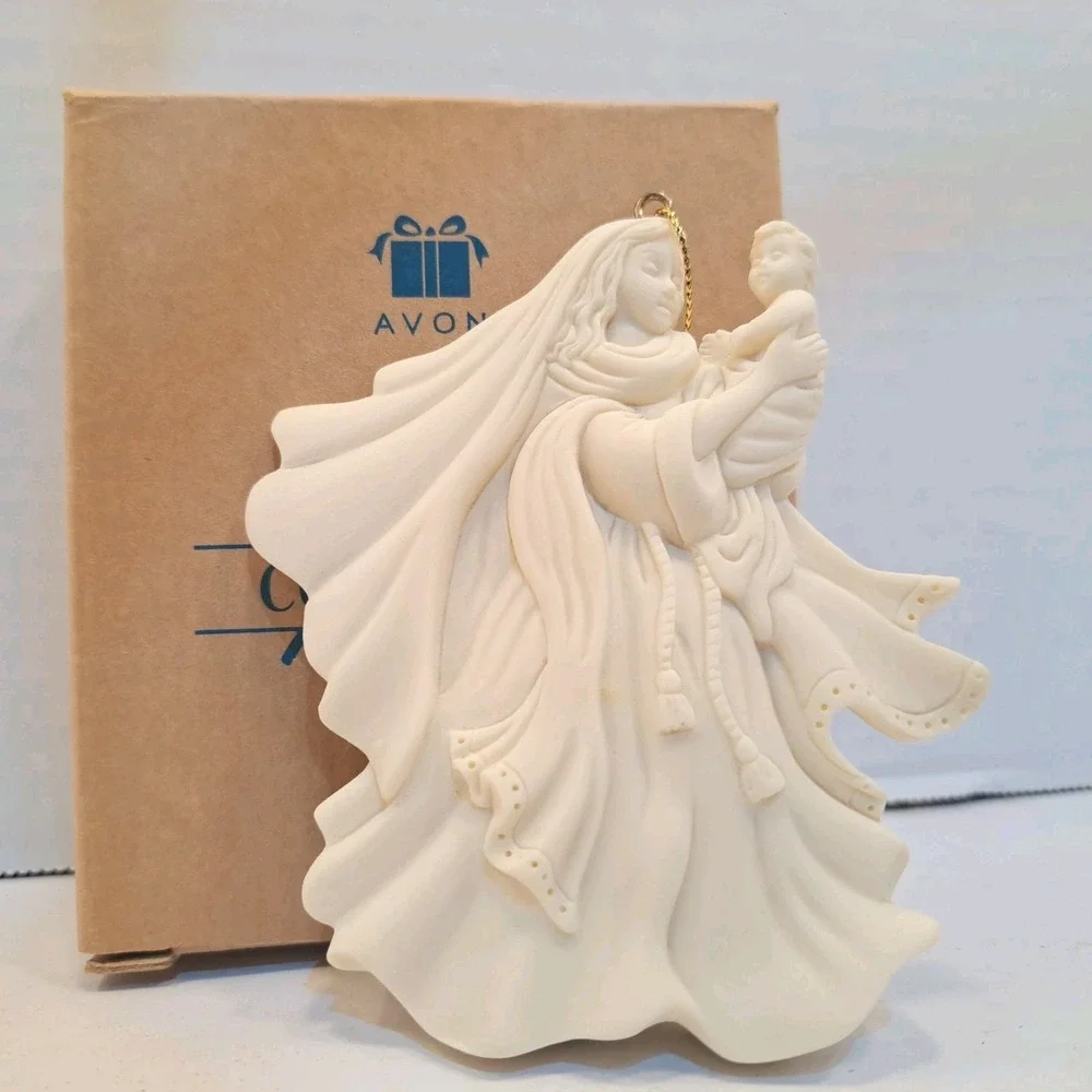 Avon Gift Collection Vintage Cream Stoneware Angel Baby Christmas Tree Ornament
